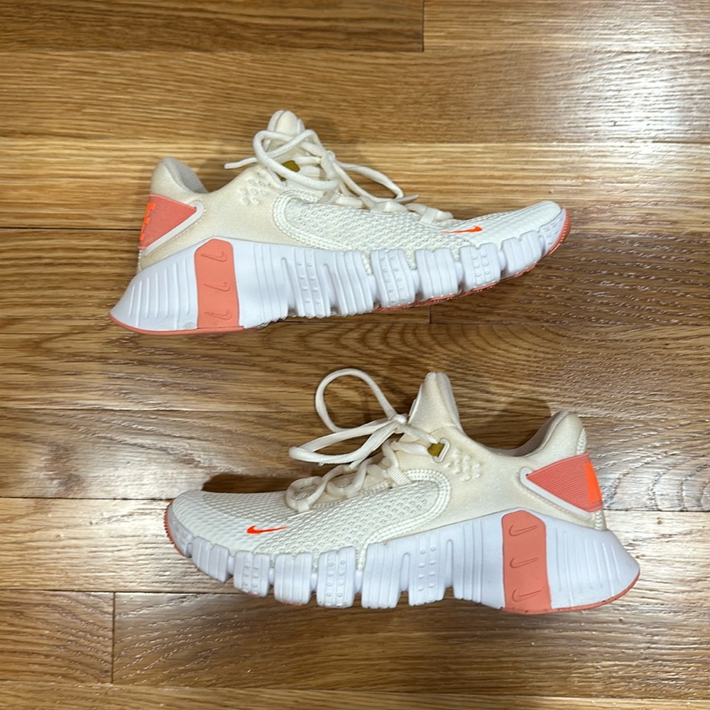 Nike metcons